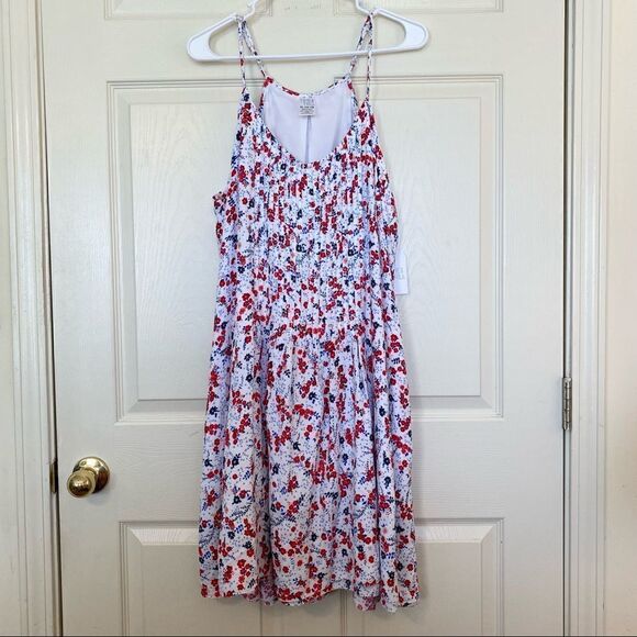 Timeā
andĀ TruāFloralāSundress - Picture 1 of 7